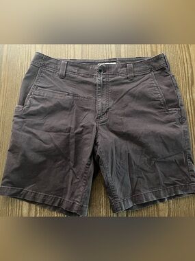 5.11 Tactical Men's Shorts Maroon size 34